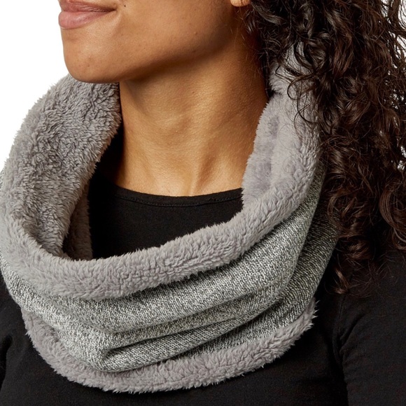 Field & Stream Womens Marled Snood & Mittens Set - Picture 4 of 6